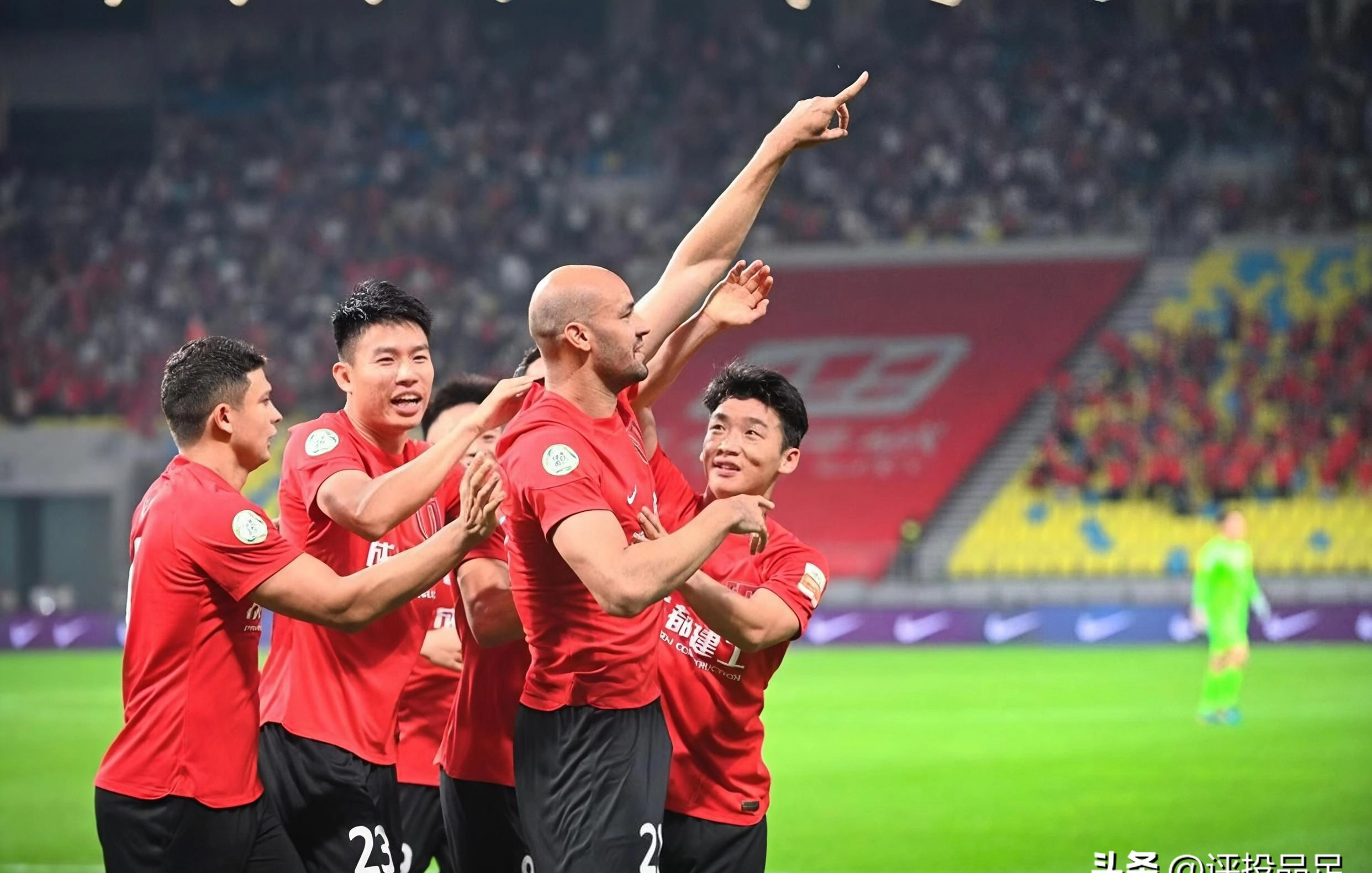 九游游戏平台-足总杯赛程吃紧，武汉三镇窗口期状态回暖，媒体盛赞，球队文化再被提及的简单介绍