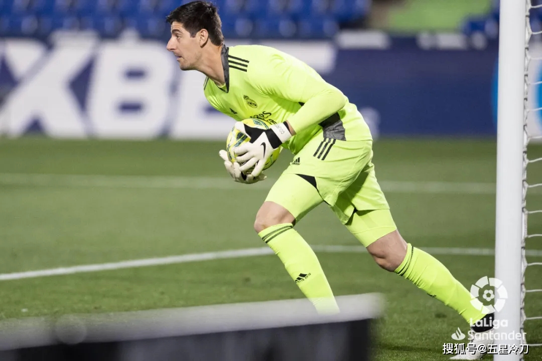 九游官网-赛后西甲传出新动向，阿贾克斯强势反弹，管理层表态——气氛紧张，控场能力受关注的简单介绍