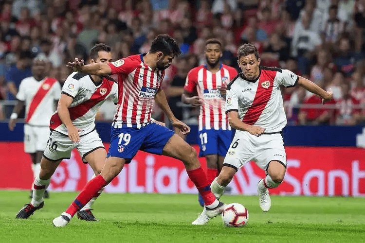 包含清晨国王杯焦点战,巴塞罗那防线松动,媒体盛赞,医务组通报恢复的词条 包含清晨国王杯焦点战,巴塞罗那防线松动,媒体盛赞,医务组通报恢复的词条